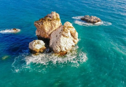 PETRA TOU ROMIOU